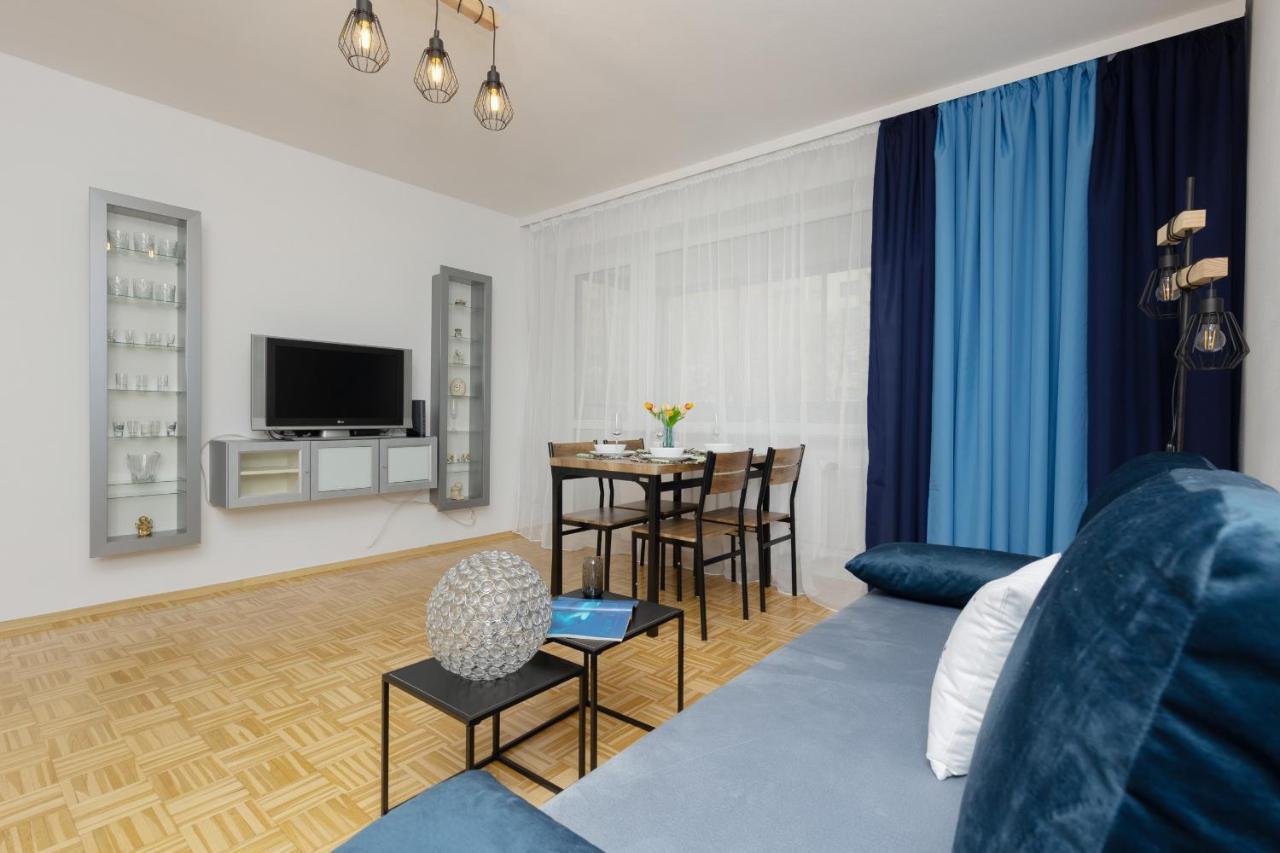 Family Apartment Bogatynska Bemowo By Noclegi Renters Warszawa Eksteriør billede