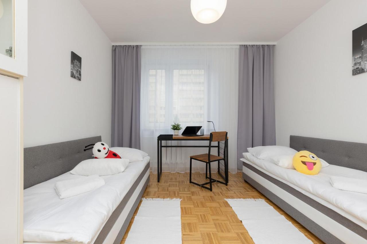 Family Apartment Bogatynska Bemowo By Noclegi Renters Warszawa Eksteriør billede
